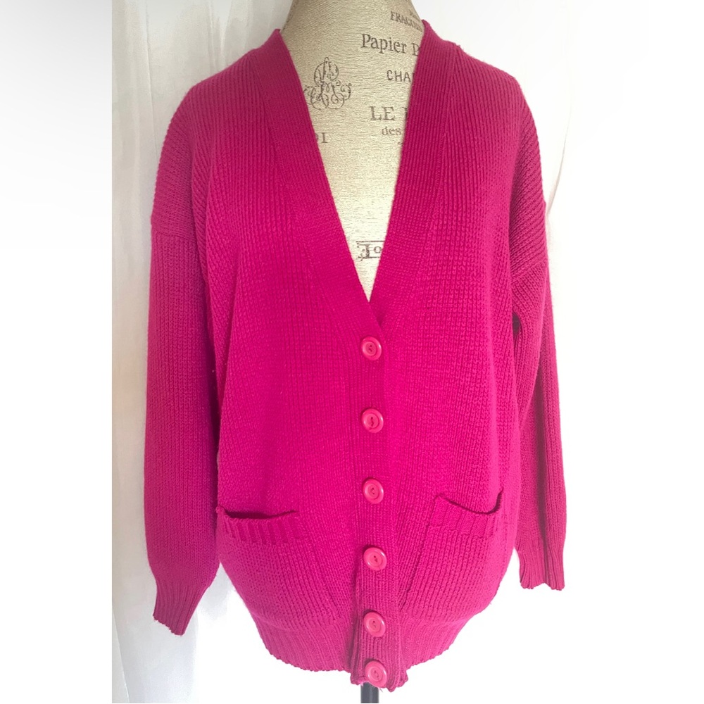 🌹SOLD🌹 90s Fuchsia V Neck Button Down Cardigan Size Medium